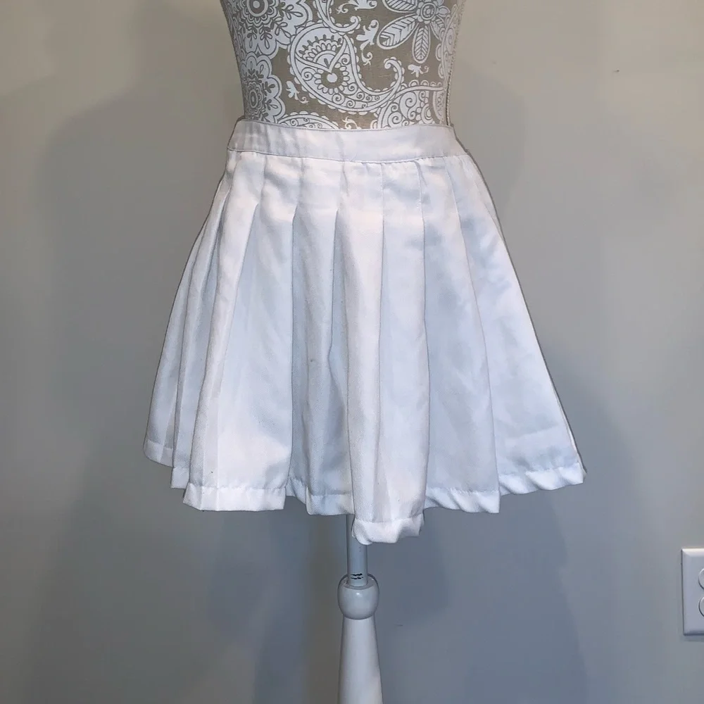 Faded Rose white pleated tennis skirt - Picture 1 of 2